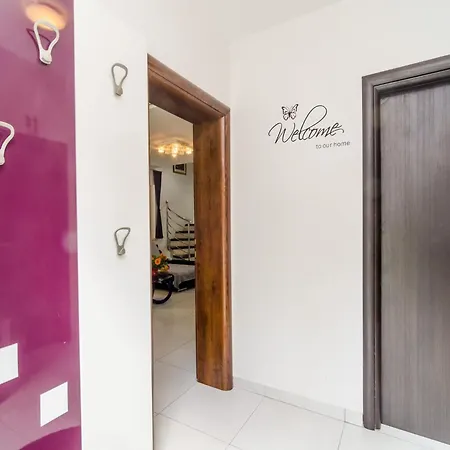 Mikica - Four Bedroom Duplex With Terrace And Partial Sea View Apartment Dubrovnik