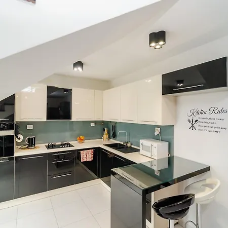 Mikica - Four Bedroom Duplex With Terrace And Partial Sea View Апартаменты Дубровник