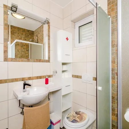 Mikica - Four Bedroom Duplex With Terrace And Partial Sea View