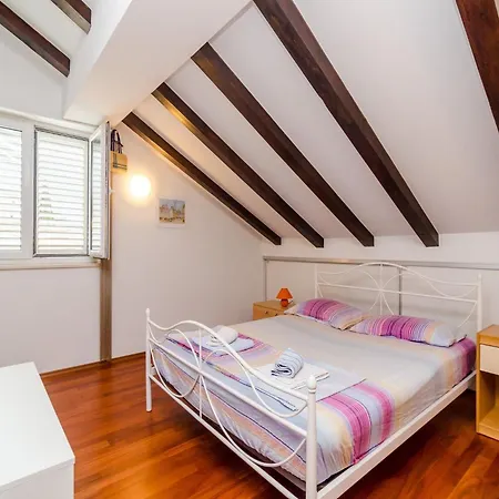 Apartman Mikica - Four Bedroom Duplex With Terrace And Partial Sea View Dubrovnik