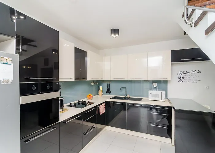 Mikica - Four Bedroom Duplex With Terrace And Partial Sea View Dubrownik
