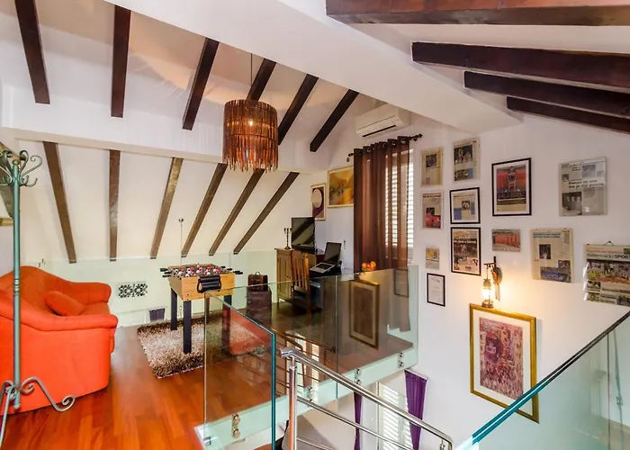 Mikica - Four Bedroom Duplex With Terrace And Partial Sea View Dubrownik