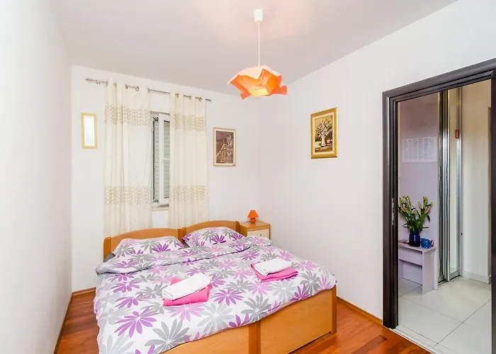 Апартаменты Mikica - Four Bedroom Duplex With Terrace And Partial Sea View