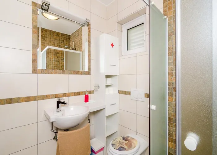 Mikica - Four Bedroom Duplex With Terrace And Partial Sea View